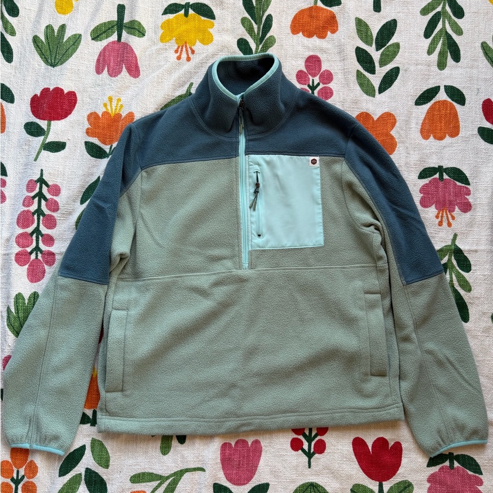 Colorblock Half-Zip Fleece Pullover in Sage and Teal